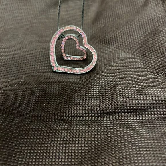 SALE!!! PINK CRYSTAL HEART NECKLACE 💕💕🔥🔥 - Picture 6 of 6